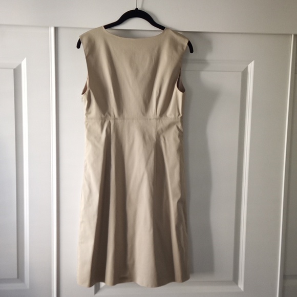 NWOT *TAN* Elie Tahari "Sonya" Stretch Cotton Blend Surplice Top Lined Dress 4 - Picture 6 of 10